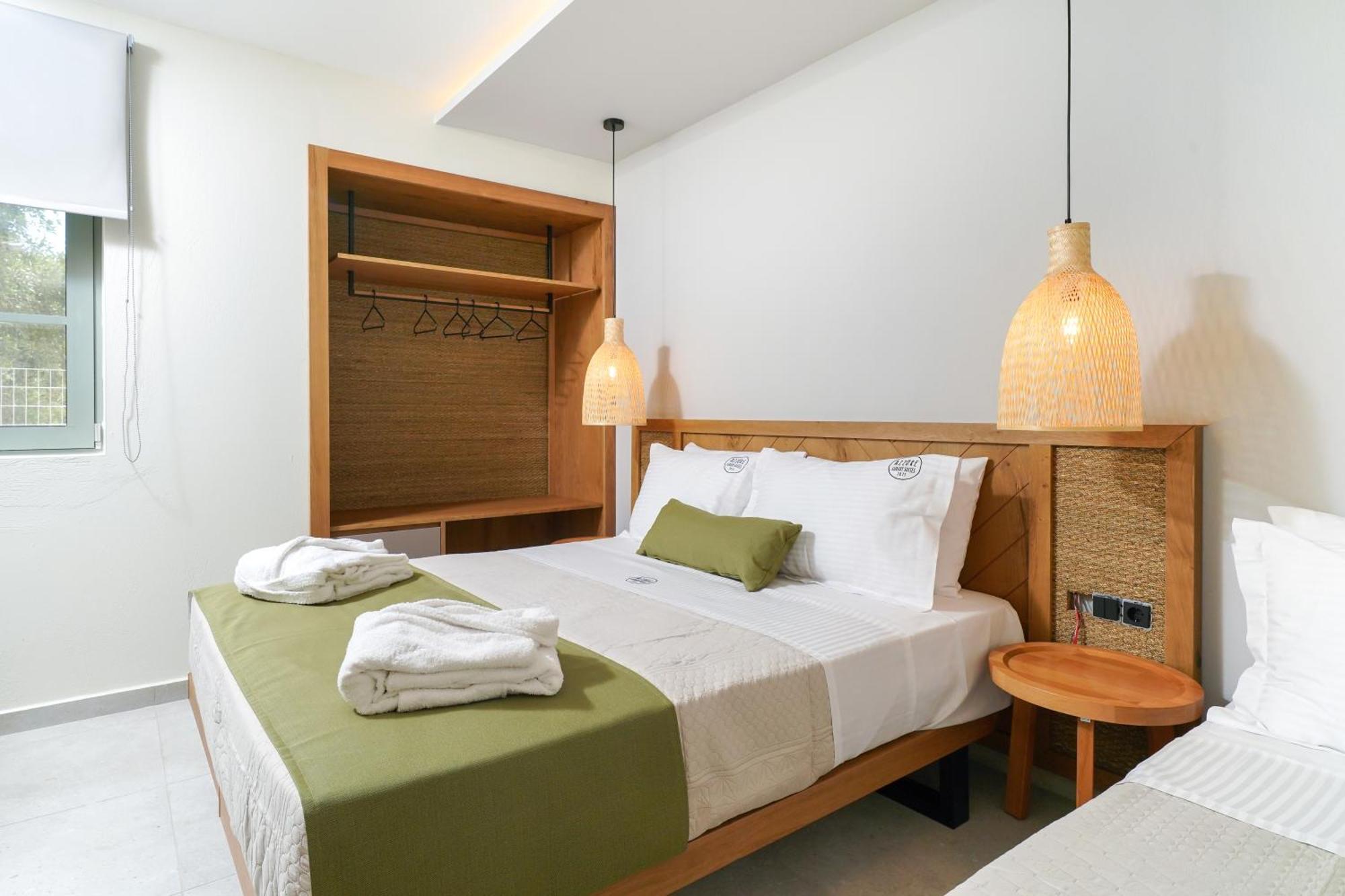 Azzure Luxury Suites Потос Экстерьер фото
